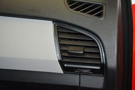 2015款斯柯达晶锐1.6L自动创行版