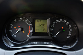 2015款斯柯达晶锐1.6L自动创行版