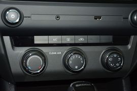 2016款斯柯达明锐1.6L自动创行版