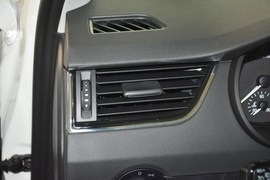 2016款斯柯达明锐1.6L自动创行版