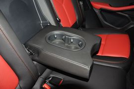 2016款保时捷Macan