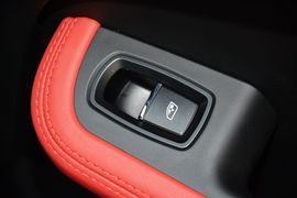 2016款保时捷Macan