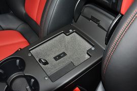 2016款保时捷Macan