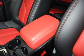 2016款保时捷Macan