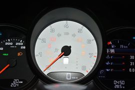 2016款保时捷Macan