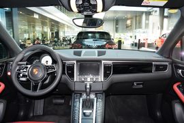 2016款保时捷Macan