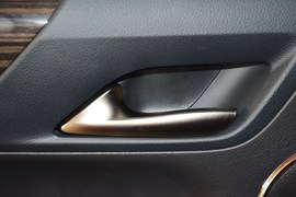 2016款雷克萨斯LX570