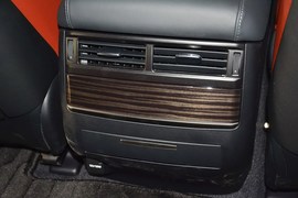 2016款雷克萨斯LX570
