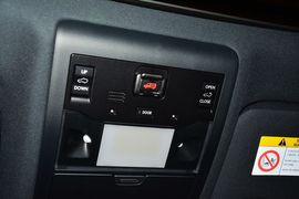 2016款雷克萨斯LX570
