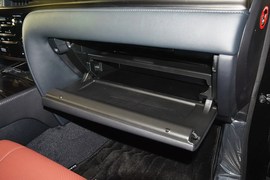 2016款雷克萨斯LX570