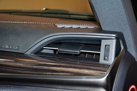 2016款雷克萨斯LX570