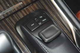 2016款雷克萨斯LX570