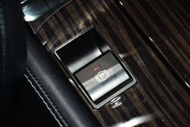 2016款雷克萨斯LX570