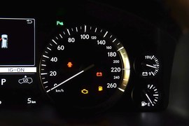 2016款雷克萨斯LX570