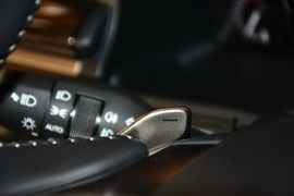 2016款雷克萨斯LX570