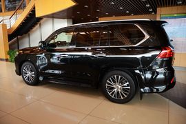 2016款雷克萨斯LX570