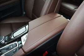 2014款宝马525Li豪华设计套装