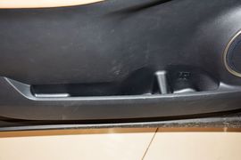 2016款雷克萨斯NX200t全驱锋尚版