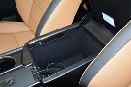 2016款雷克萨斯NX200t全驱锋尚版