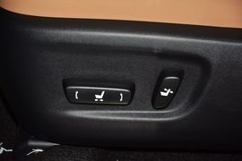 2016款雷克萨斯NX200t全驱锋尚版