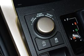 2016款雷克萨斯NX200t全驱锋尚版