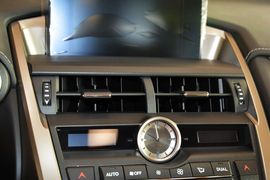 2016款雷克萨斯NX200t全驱锋尚版