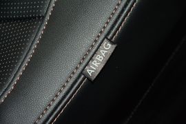 2015款大众速腾230TSI手动豪华型