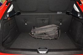 2015款奔驰GLA200时尚型到店实拍