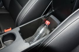 2015款奔驰GLA200时尚型到店实拍