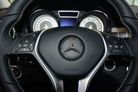 2015款奔驰GLA200时尚型