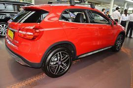 2015款奔驰GLA200时尚型