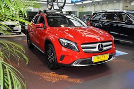 2015款奔驰GLA200时尚型