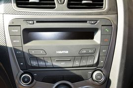 2015款海马第四代福美来1.6L手动品尚型