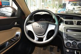 2015款海马第四代福美来1.6L手动品尚型