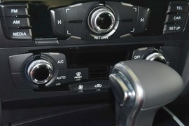 2016款奥迪A4L