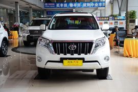 2016款丰田普拉多2.7L自动豪华版