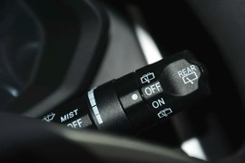 2015款奇瑞风云2两厢1.5L手动新锐版