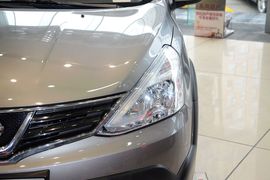 2013款日产骊威劲锐版1.6XL