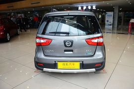 2013款日产骊威劲锐版1.6XL