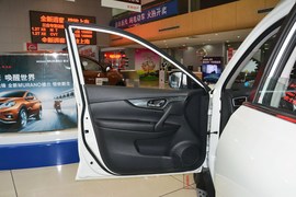 2014款日产奇骏2.5L