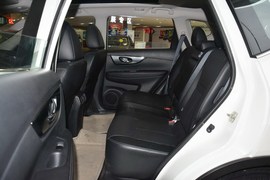 2014款日产奇骏2.5L
