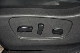2014款日产奇骏2.5L