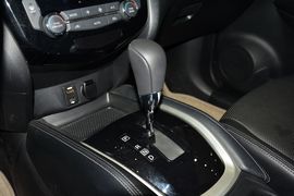2014款日产奇骏2.5L