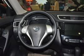 2014款日产奇骏2.5L