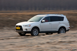 2010款三菱欧蓝德EX劲界2.4试驾