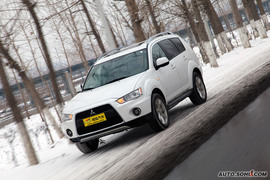 2010款三菱欧蓝德EX劲界2.4试驾