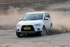 2010款三菱欧蓝德EX劲界2.4试驾