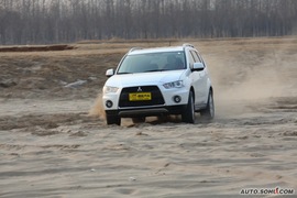 2010款三菱欧蓝德EX劲界2.4试驾