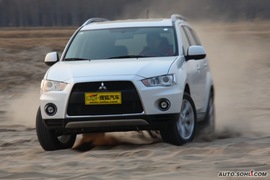 2010款三菱欧蓝德EX劲界2.4试驾