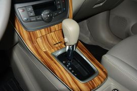 2014款日产轩逸1.6XV